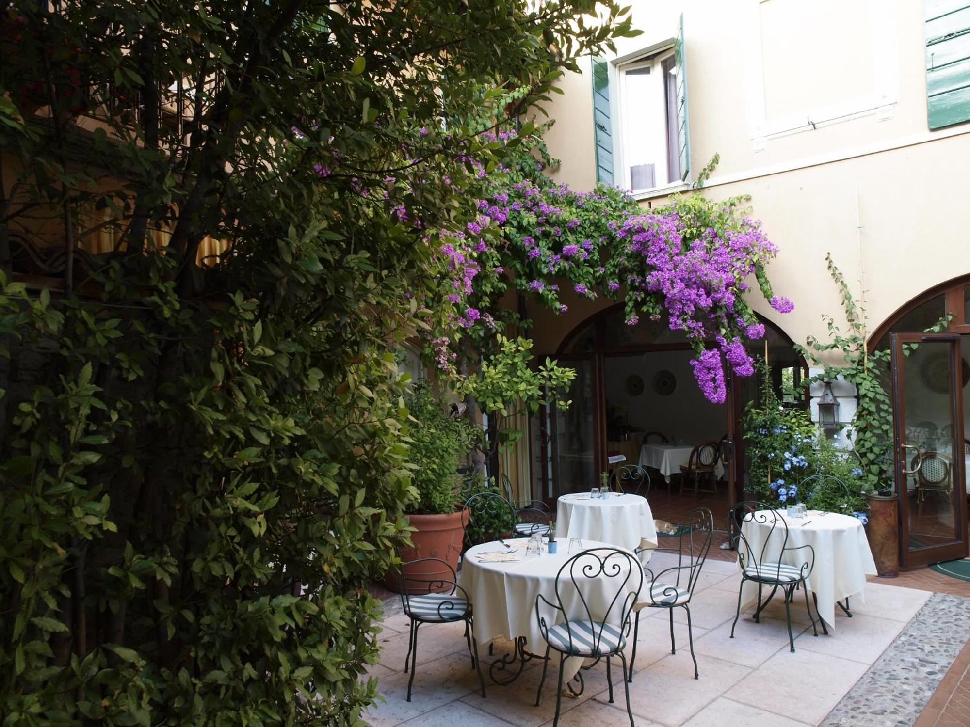 Hotel San Filis San Felice del Benaco Exterior photo