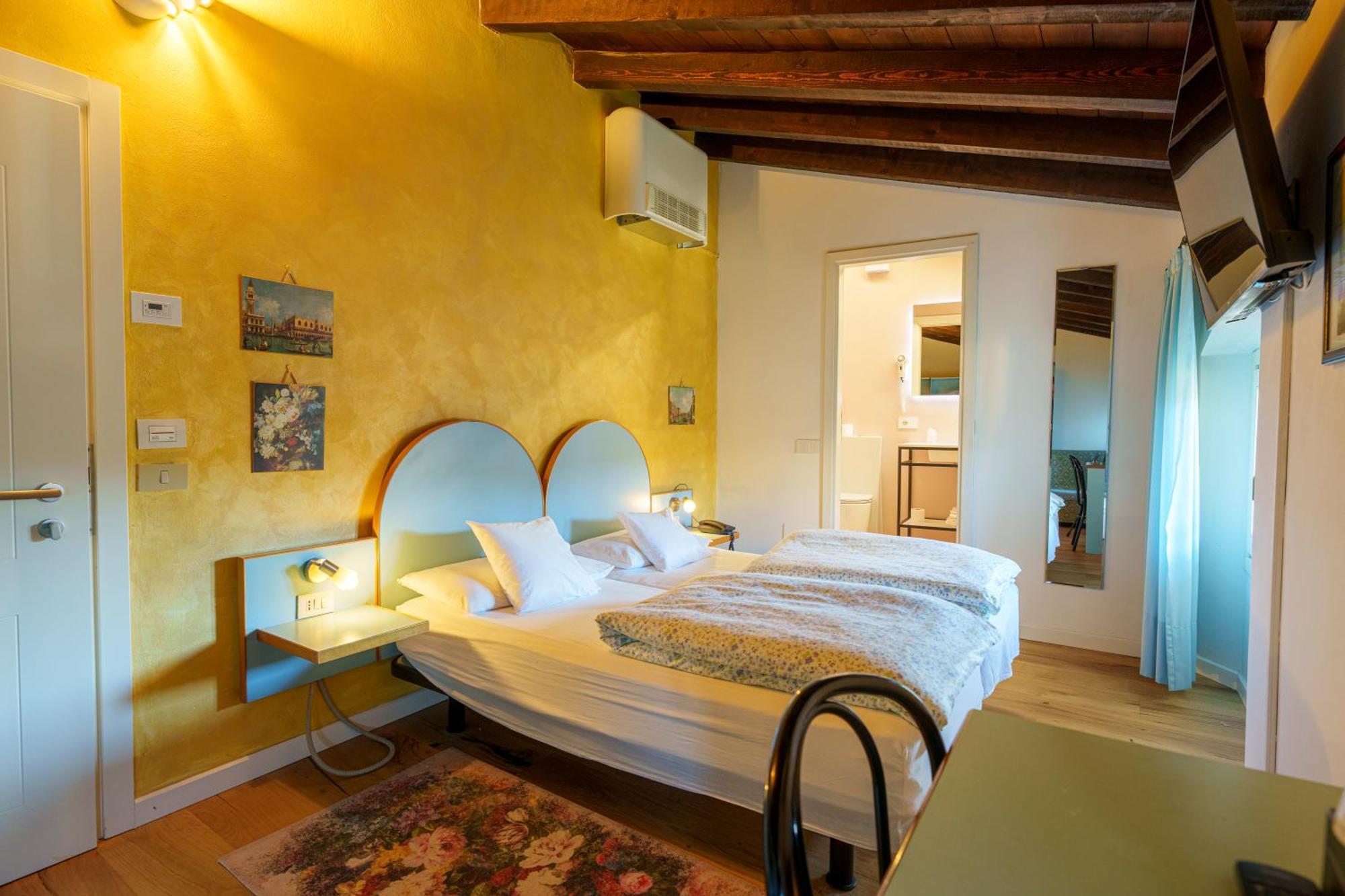 Hotel San Filis San Felice del Benaco Exterior photo